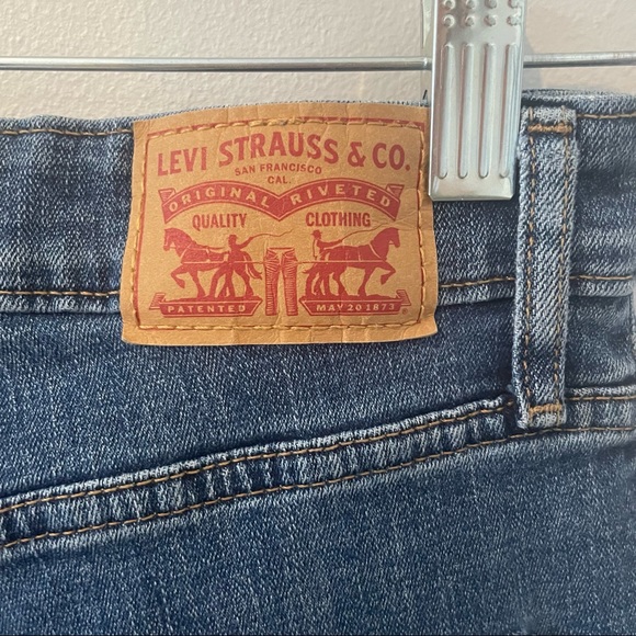 Levi’s 721 High Rise Skinny Blue Medium Wash Skinny Jean Size 28 - Picture 8 of 11